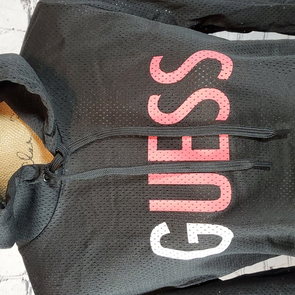 GUESS 'Eliza' Mesh Cropped Black Hooded Long Sleeve Top Size M NWT - Picture 2 of 9